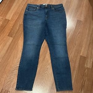 Universal Thread High Rise Skinny Jeans Sz 32